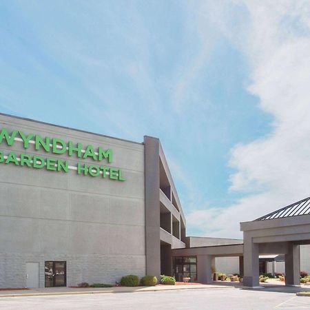Wyndham Garden Conference Center Champaign - Urbana Hotel Eksteriør billede