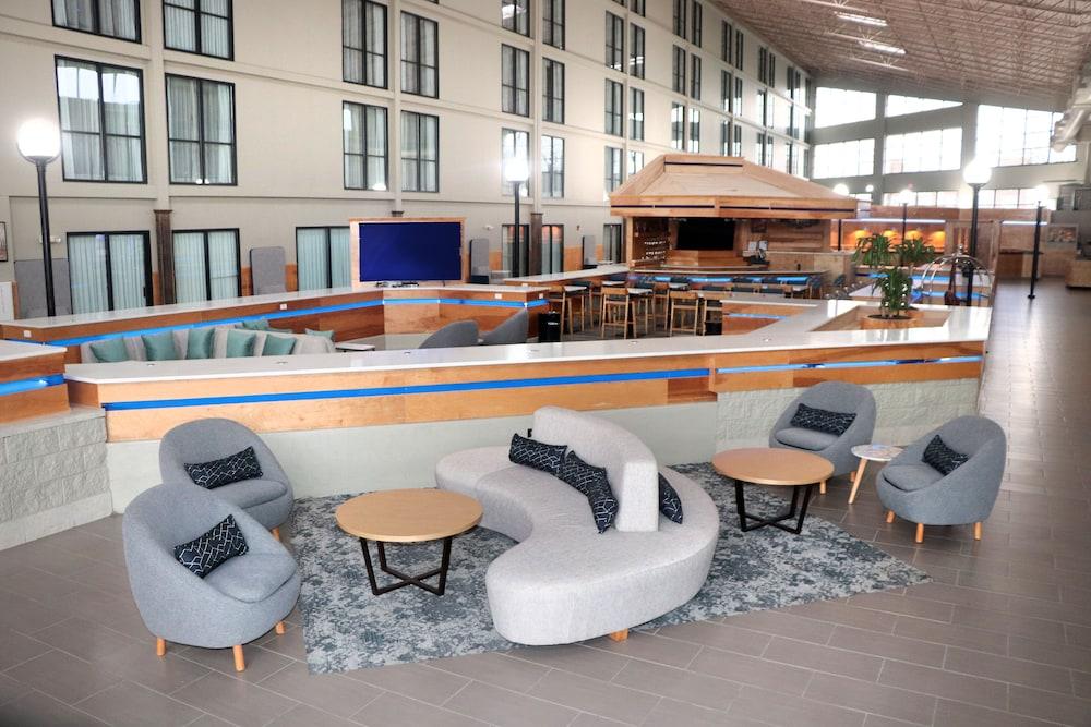 Wyndham Garden Conference Center Champaign - Urbana Hotel Eksteriør billede