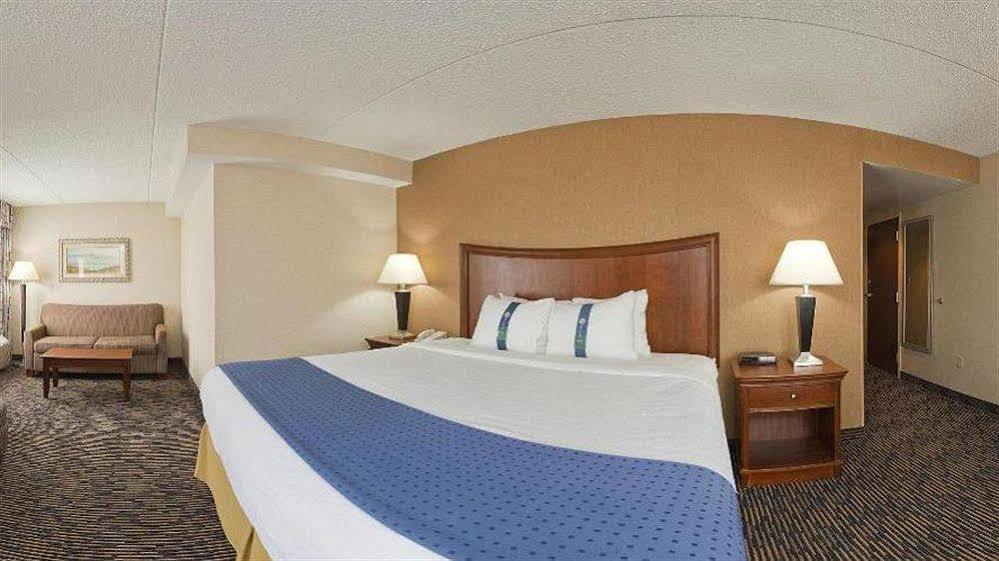 Wyndham Garden Conference Center Champaign - Urbana Hotel Eksteriør billede